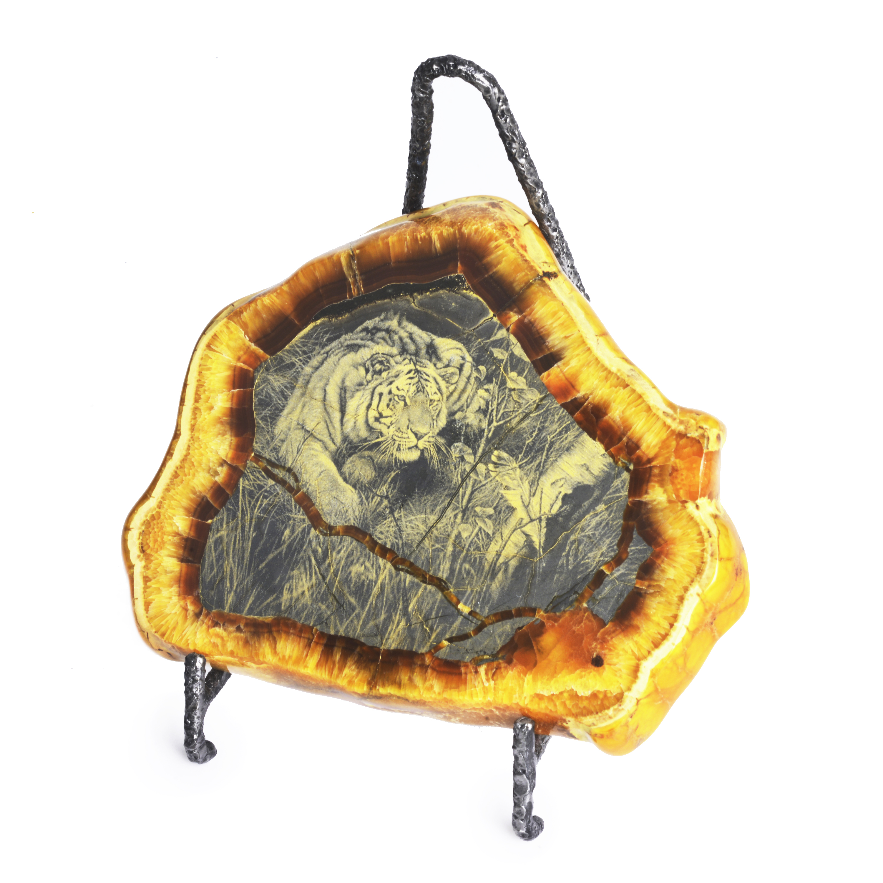 Панно из камня Симбирцит (нмпт) с гравировкой Тигр